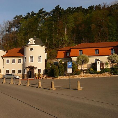 Hotel Zamecek Pod Hradem Stary Jicin 111 Exterior foto